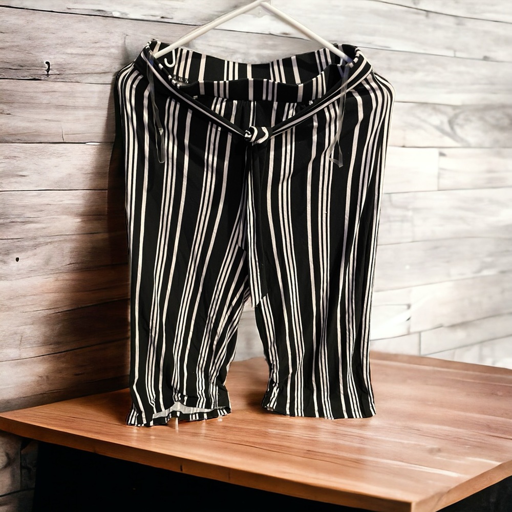 Bobbie and Brooks Crop Pants